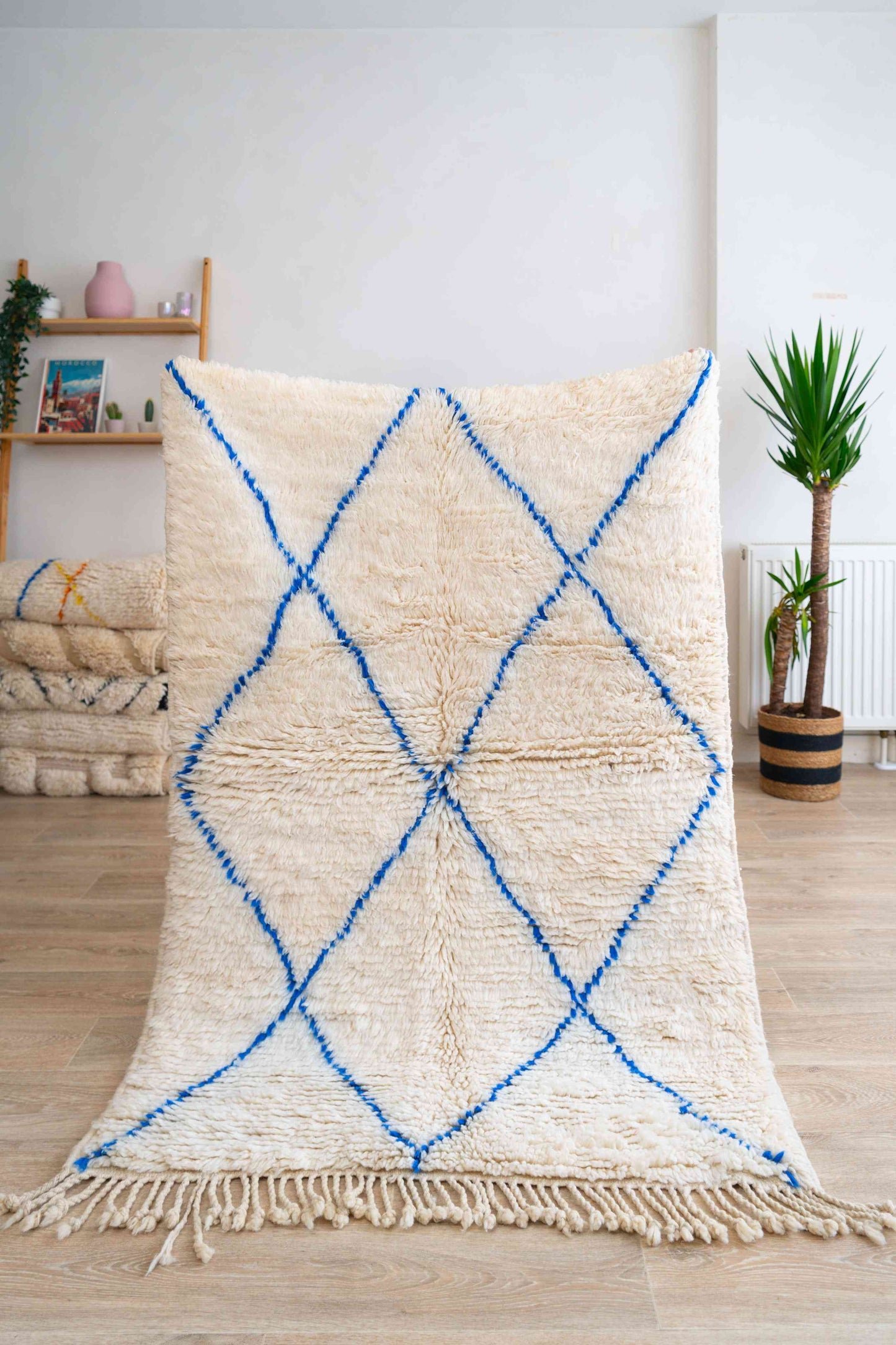 Tapis Beni Ouarain Blanc et Bleu Majorelle - 170 x 110cm / B105