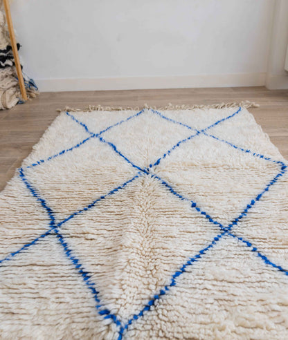 Tapis Beni Ouarain Blanc et Bleu Majorelle - 170 x 110cm / B105