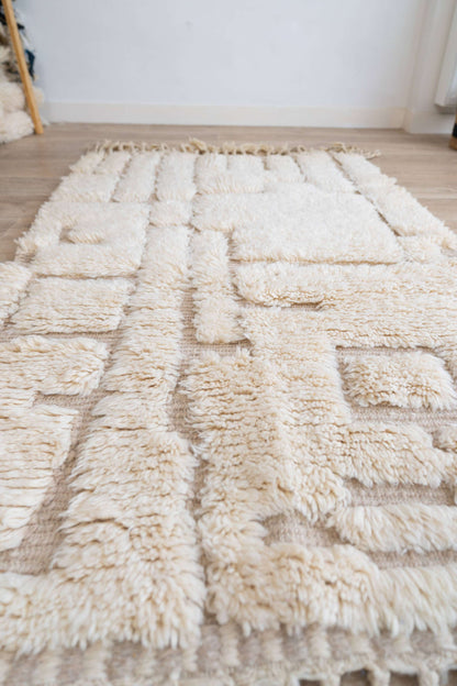 Tapis Beni Ouarain blanc- 175x 102cm / B110
