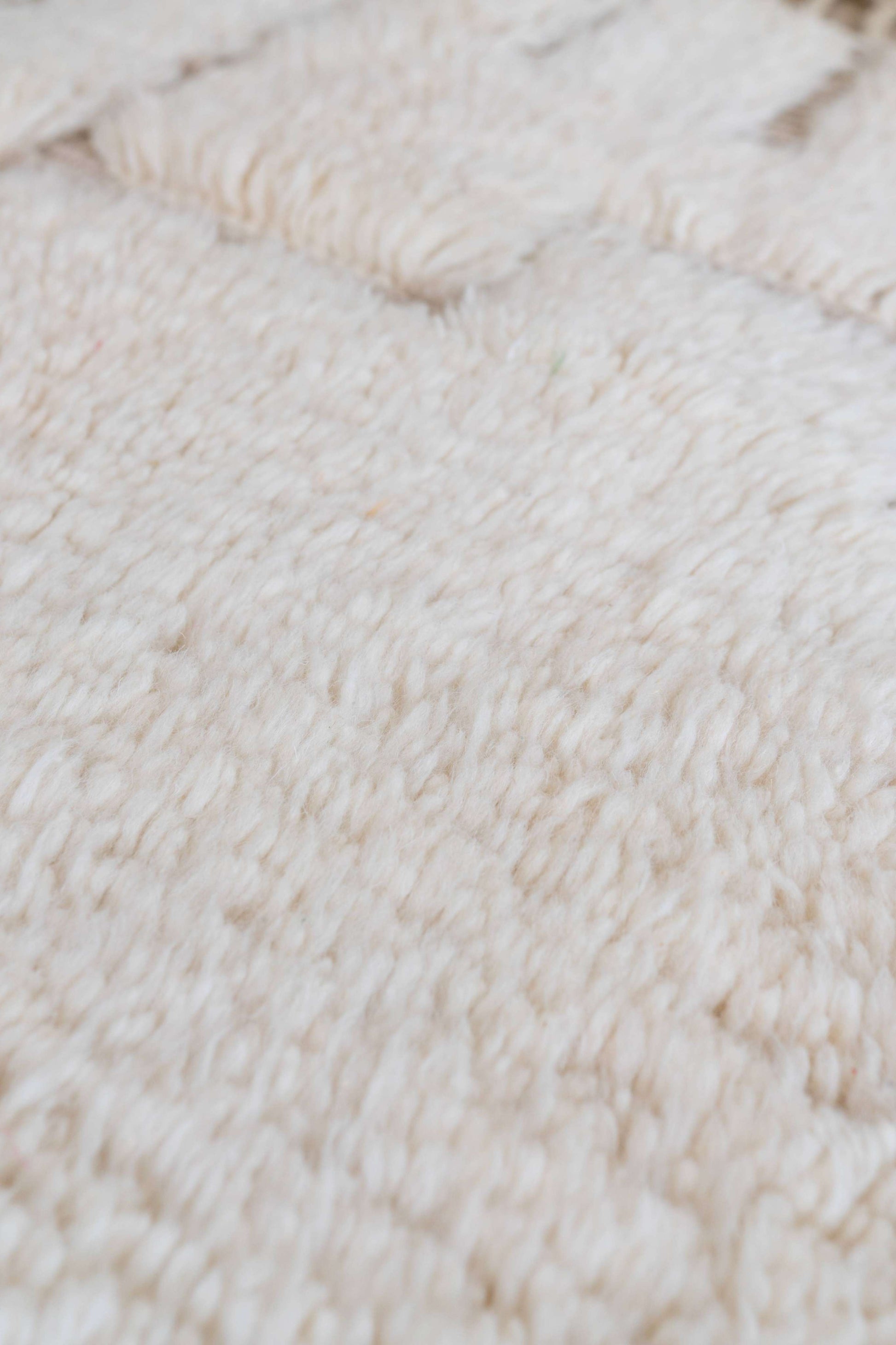 Tapis Beni Ouarain blanc- 175x 102cm / B110