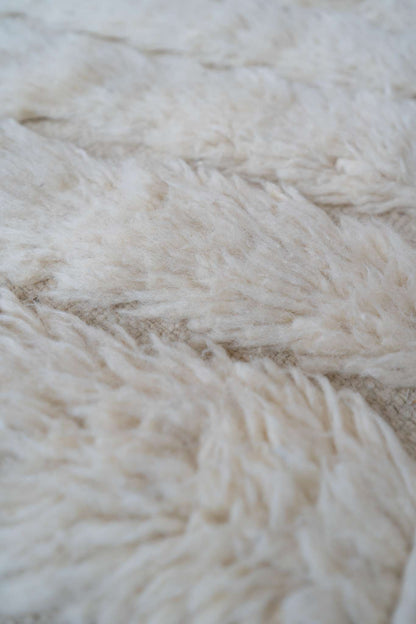 Tapis Beni Ouarain Blanc crème- 263 x 183cm / B114