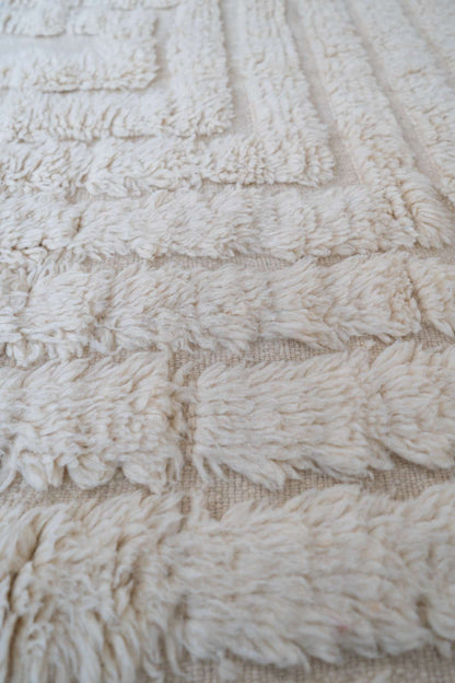 Tapis Beni Ouarain Blanc crème- 263 x 183cm / B114