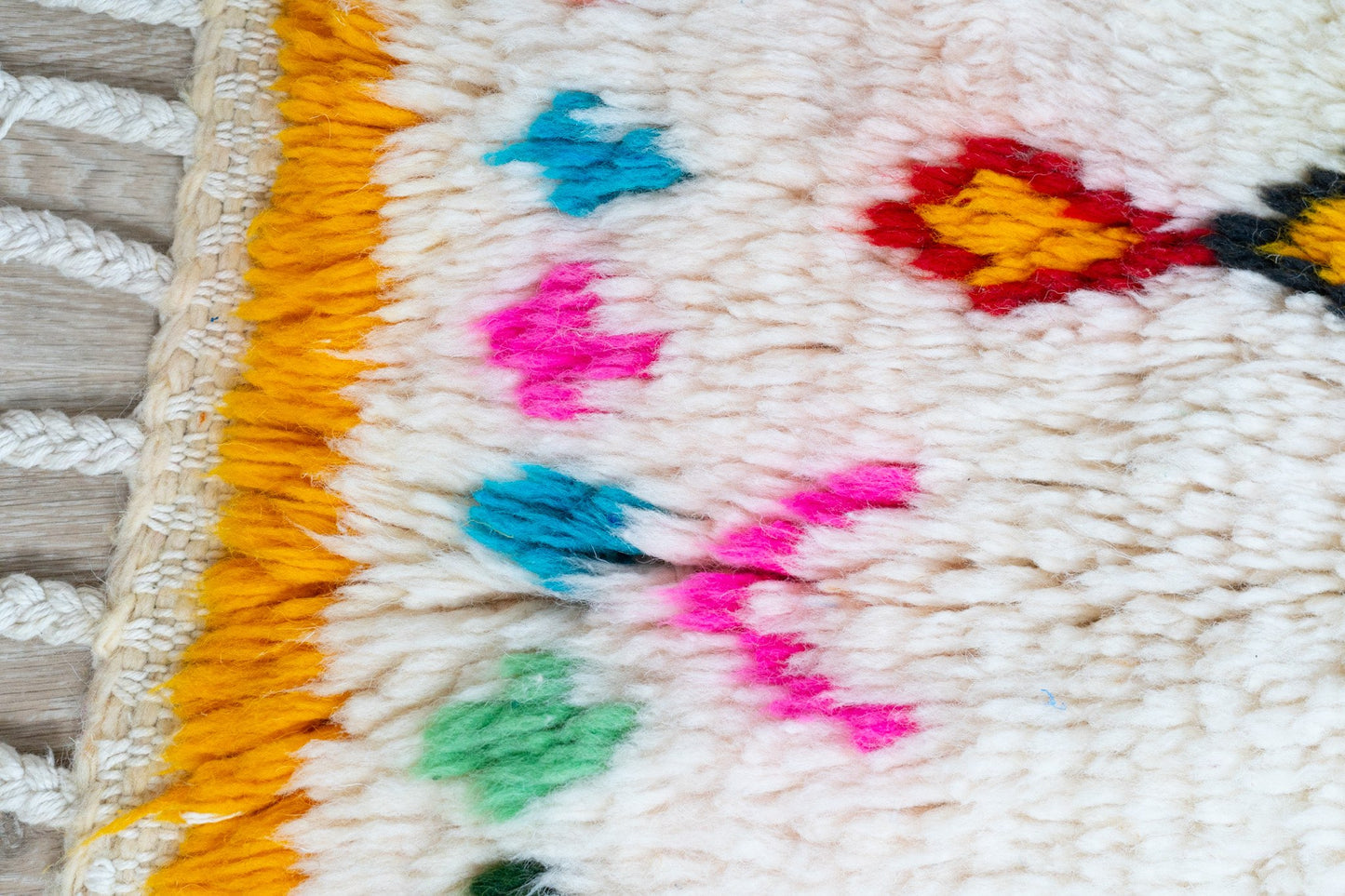 Tapis berbère coloré - 210 x 120cm / AZ102