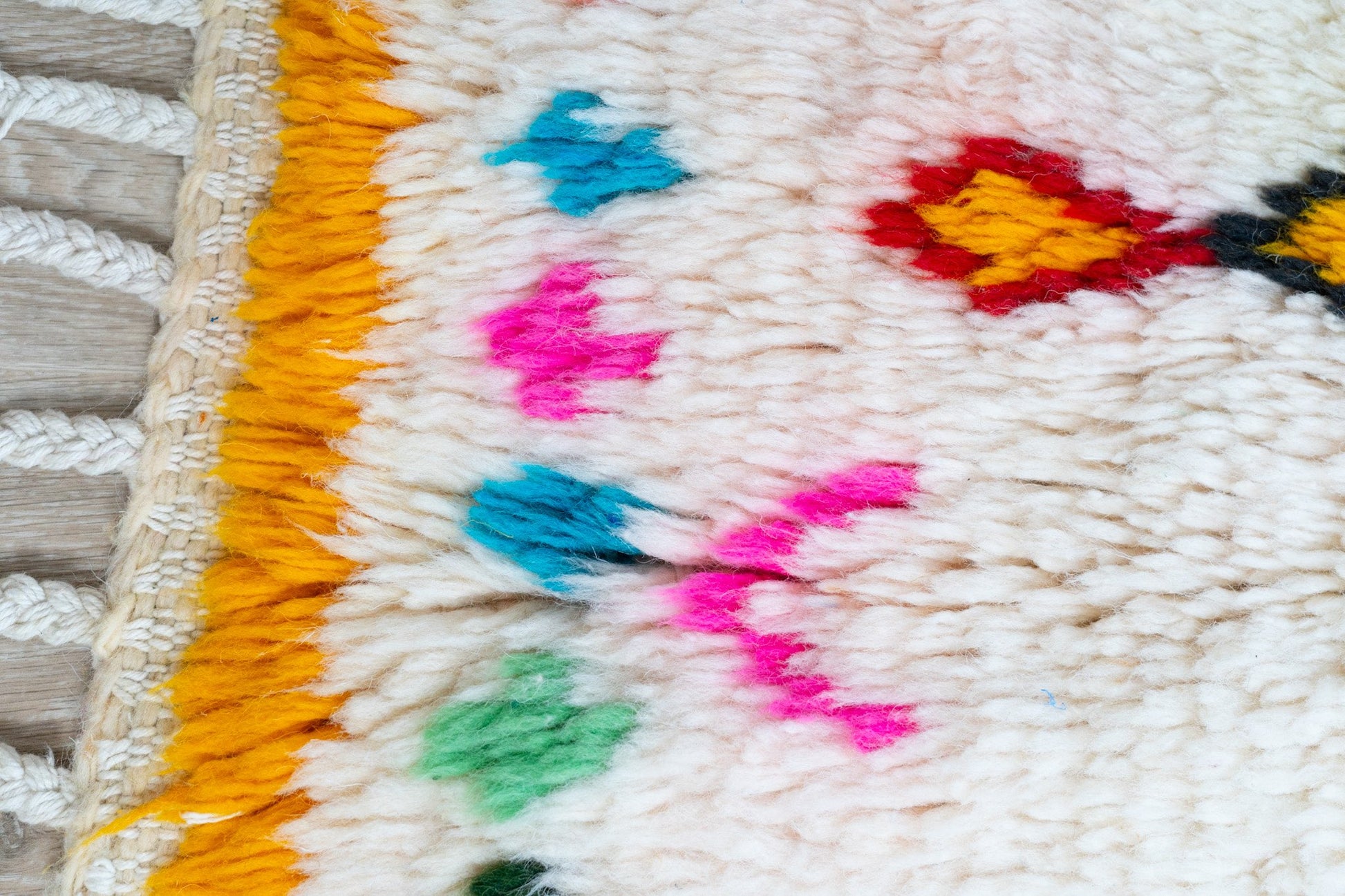 Tapis berbère coloré - 210 x 120cm / AZ102