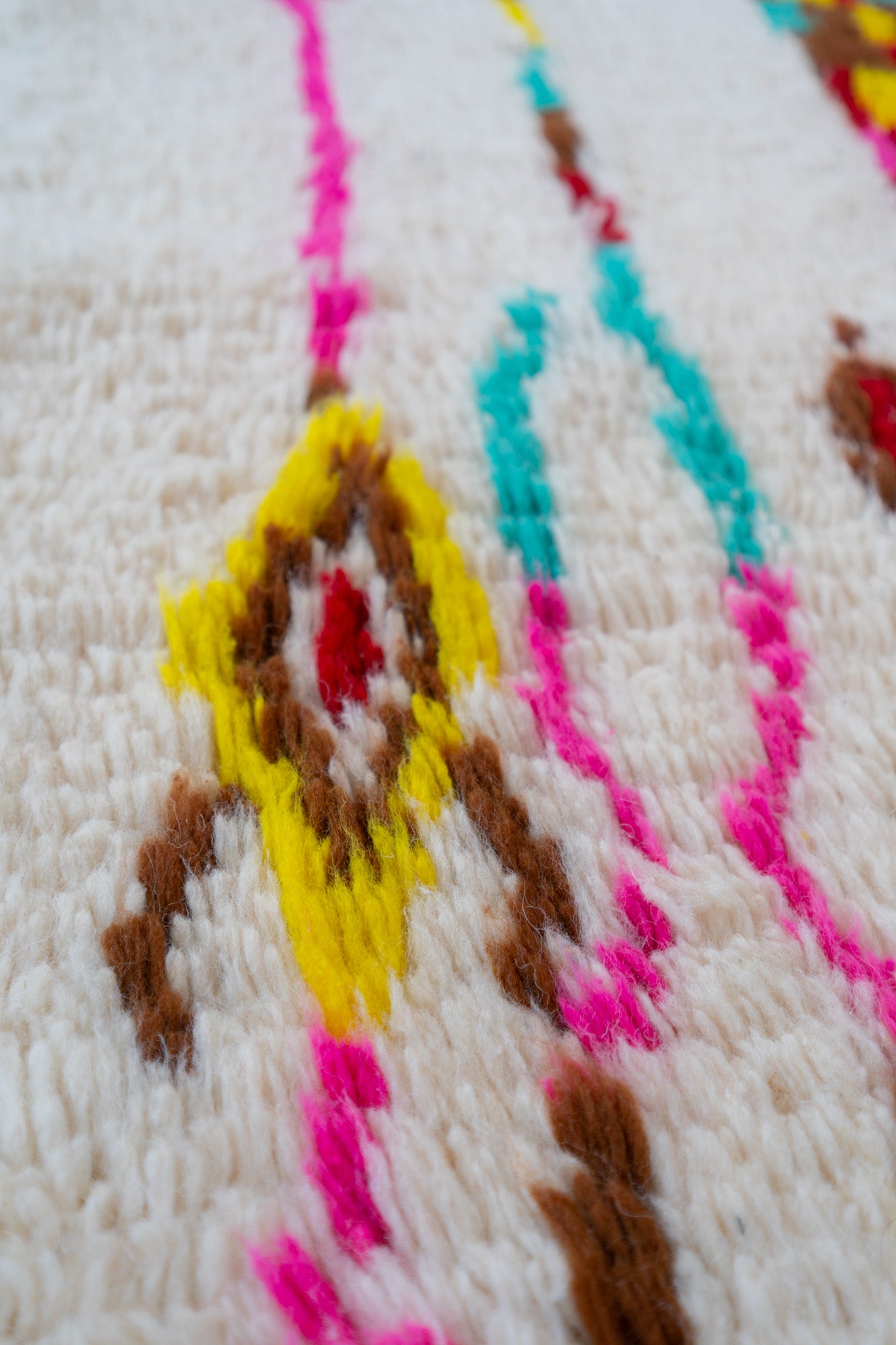 Tapis berbère coloré - 215 x 99cm / AZ103