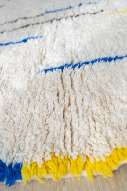 Tapis berbère coloré blanc et traits multicolores - SM101