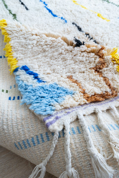 Tapis berbère coloré avec traits multicolores - 272 x 160cm / B101